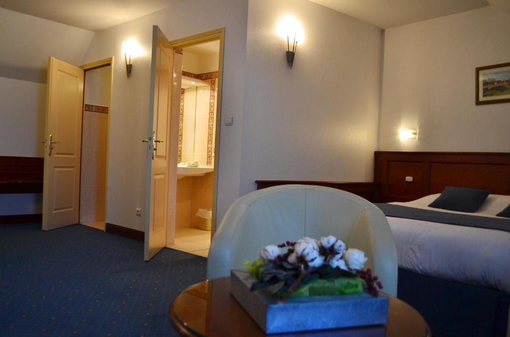 Coq Hotel Montreuil  Екстер'єр фото