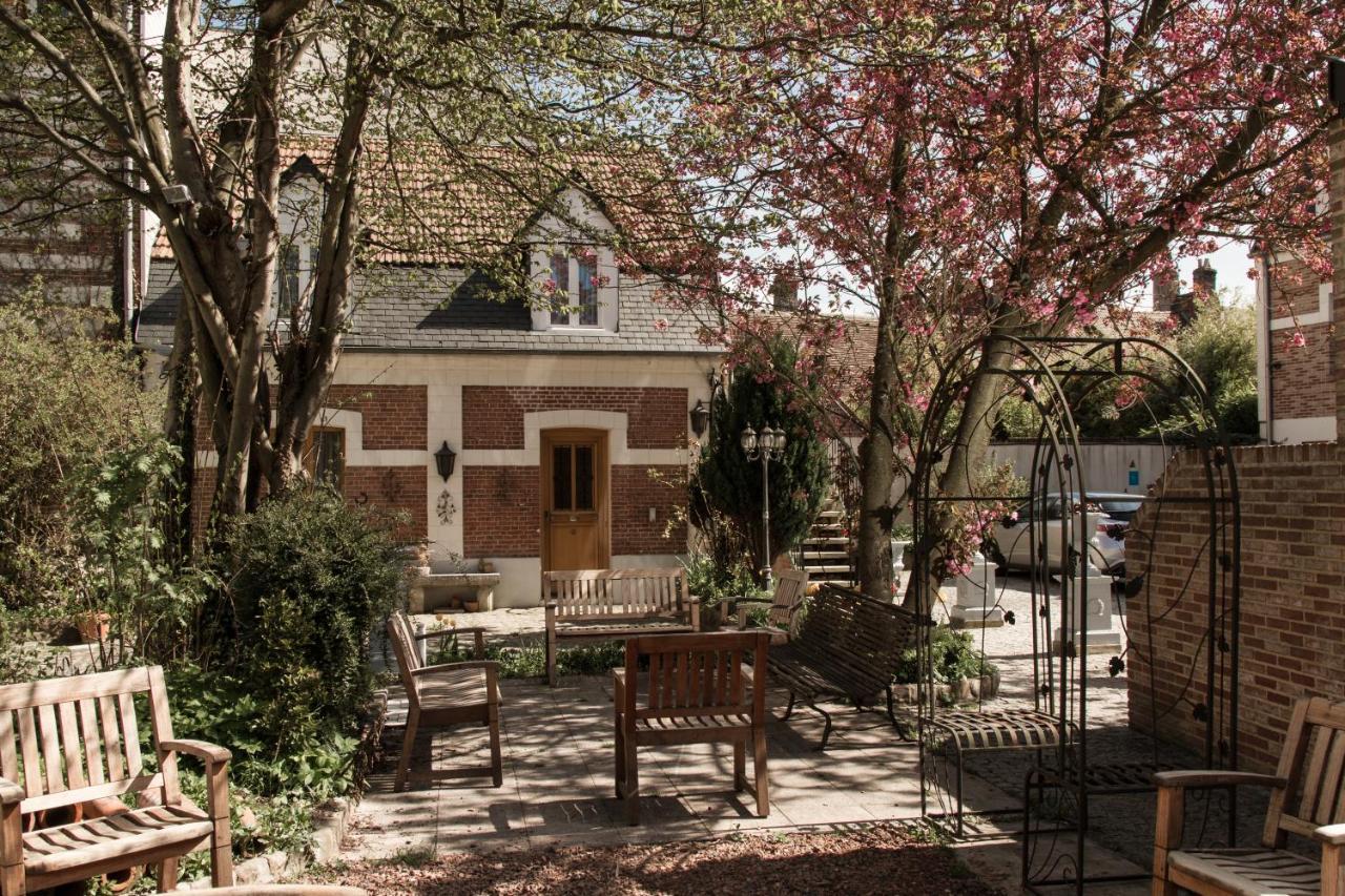 Coq Hotel Montreuil  Екстер'єр фото